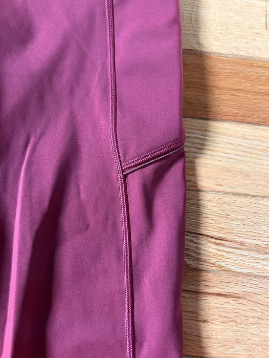 Lululemon Speed Up Tight *Full-On Luxtreme 26” in AMAZING condition - Picture 6 of 9